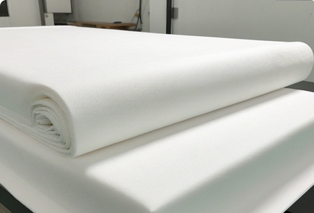 How to clean room with industrial dust-free cloth?