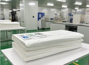 Comparison of straight-grained and mesh-grained structures of cleanroom wipes: Analysis of 3 major performance differences and application scenarios